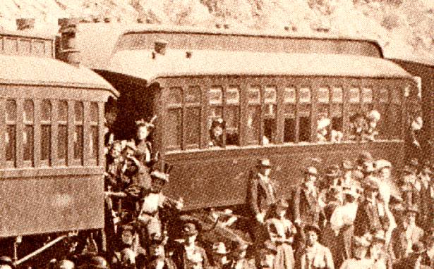 UPD&G Coach #177 at Roscoe, 1898