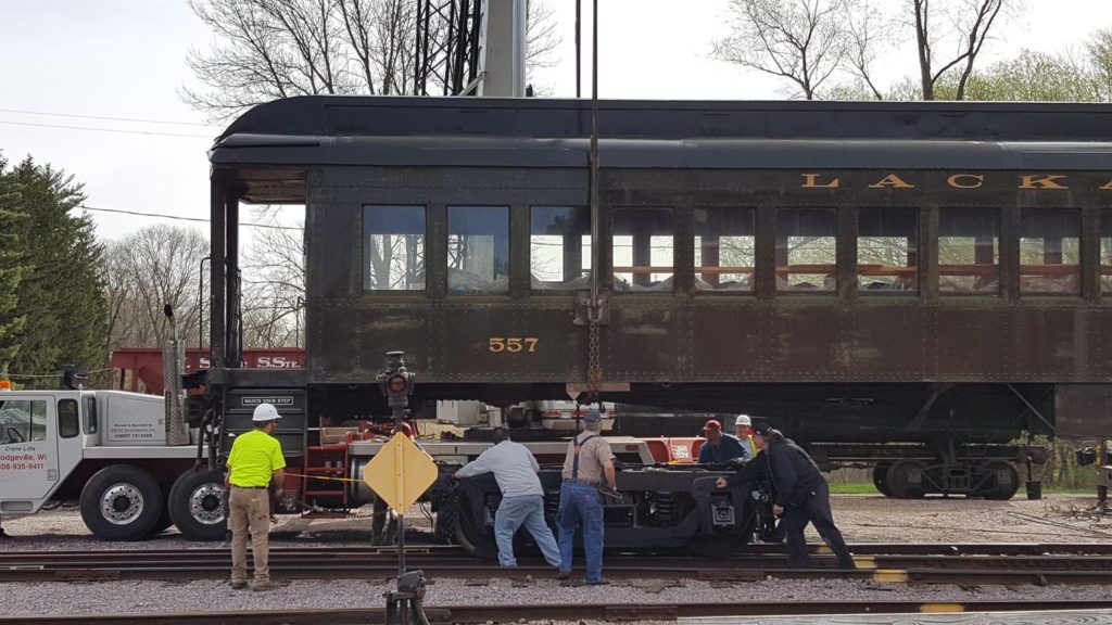 DL&W 595 truck being removed